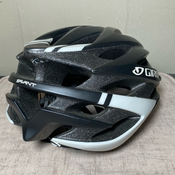 giro savant road bike helmet